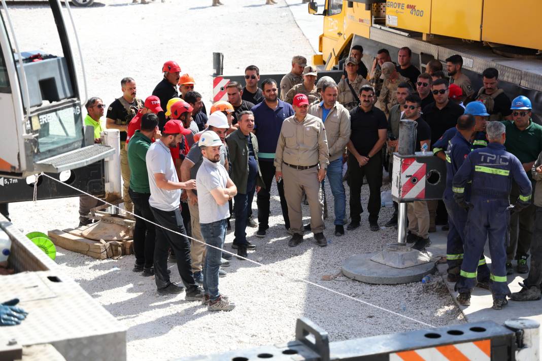 Gabar Dağı'nda ölen mühendise son veda! Petrol sahasında sondaj kulesi devrilmişti 31